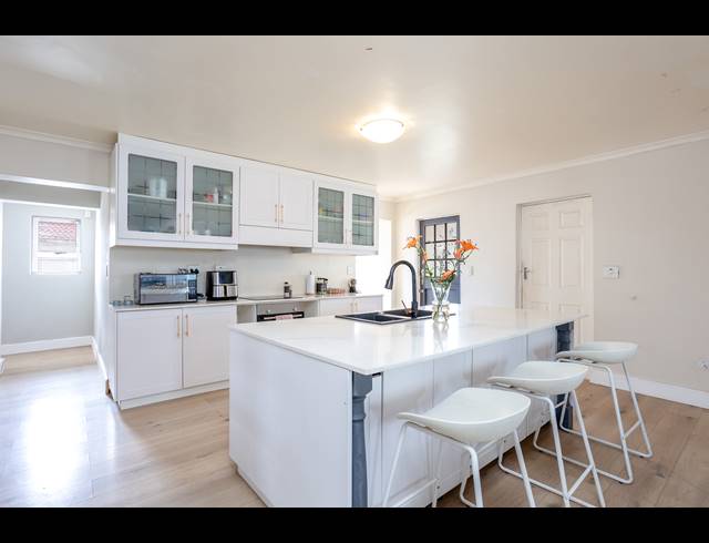 4 BEDROOM FREEHOLD FOR SALE IN WYNBERG
